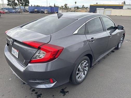 Polished Metal Metallic 2017 Honda Civic EX