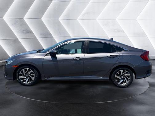 Polished Metal Metallic 2017 Honda Civic EX