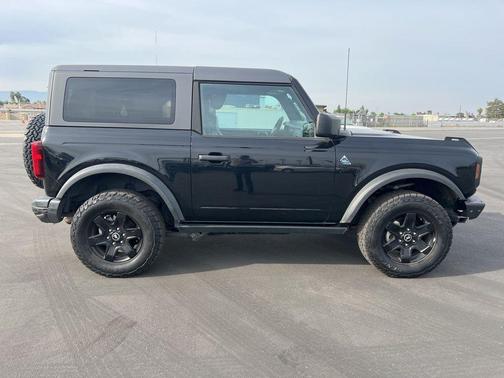 Shadow Black 2023 Ford Bronco Base