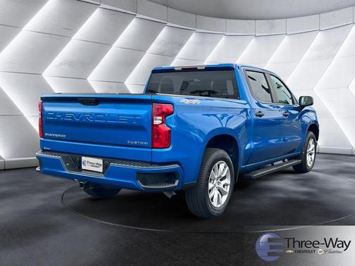 Glacier Blue Metallic 2023 Chevrolet Silverado 1500 Custom