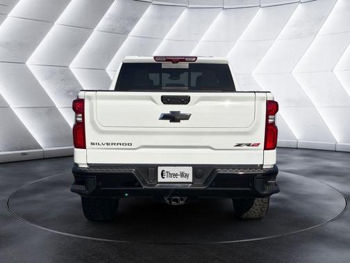 Summit White 2026 Chevrolet Silverado 1500 ZR2