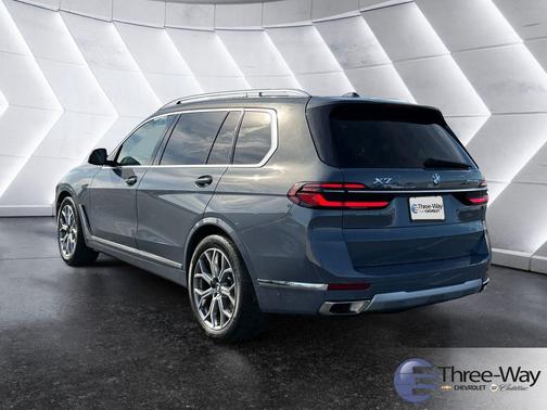 2023 BMW X7 xDrive40i