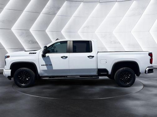 Summit White 2024 Chevrolet Silverado 2500 LT