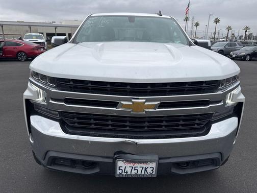 Iridescent Pearl Tricoat 2021 Chevrolet Silverado 1500 LT