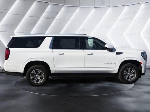 Summit White 2024 GMC Yukon XL SLE