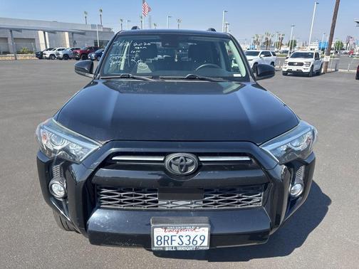 Midnight Black Metallic 2020 Toyota 4Runner SR5