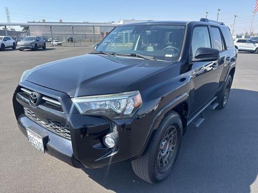 Midnight Black Metallic 2020 Toyota 4Runner SR5