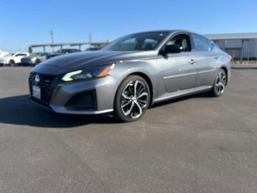 Gun Metallic 2023 Nissan Altima 2.5 SR