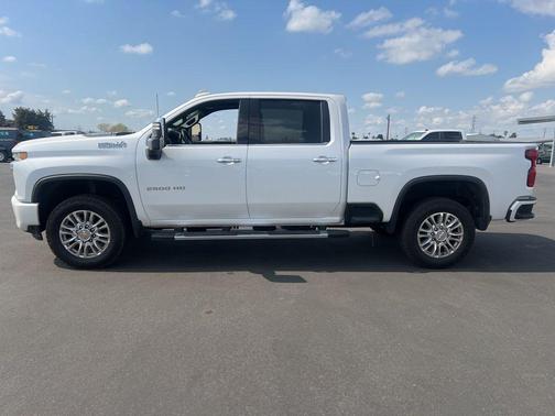 2022 Chevrolet Silverado 2500 High Country
