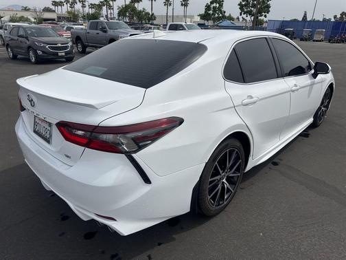 2023 Toyota Camry SE
