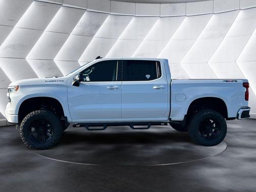 Summit White 2026 Chevrolet Silverado 1500 RST