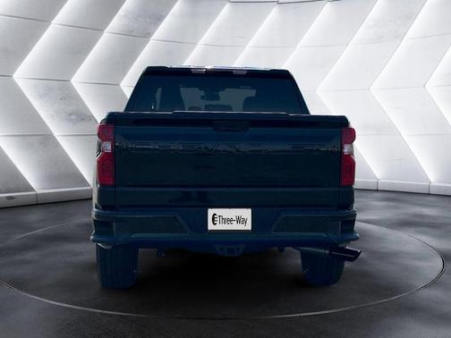 Black 2026 Chevrolet Silverado 1500 Custom