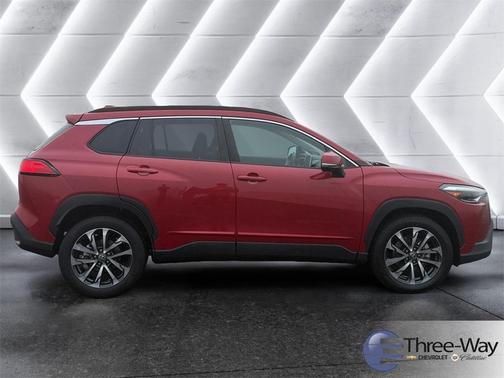 2022 Toyota Corolla Cross XLE