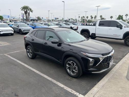 2024 Chevrolet Trax LT