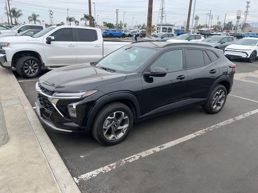 2024 Chevrolet Trax LT