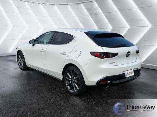 2023 Mazda Mazda3 FWD w/Preferred Package