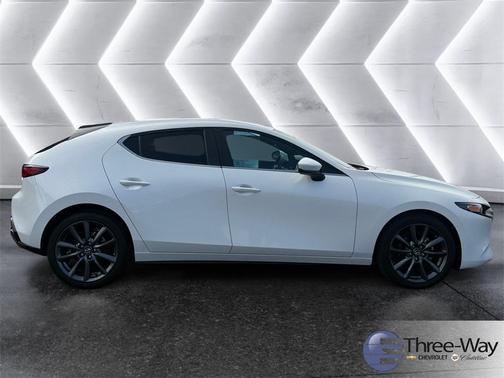 2023 Mazda Mazda3 FWD w/Preferred Package