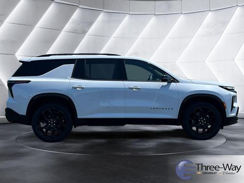 Polar White 2026 Chevrolet Traverse RS