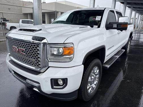 2017 GMC Sierra 2500 Denali