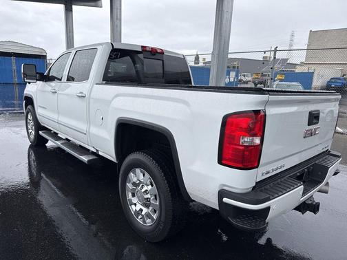 2017 GMC Sierra 2500 Denali