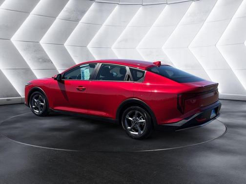 Currant Red 2025 Kia K4