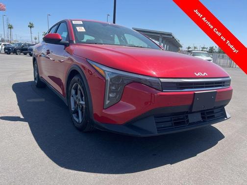 Currant Red 2025 Kia K4