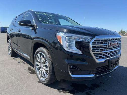 Ebony Twilight Metallic 2023 GMC Terrain Denali