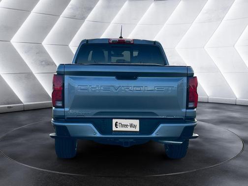 Sterling Gray Metallic 2026 Chevrolet Colorado LT