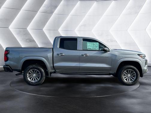 Sterling Gray Metallic 2026 Chevrolet Colorado LT