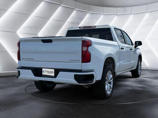 Summit White 2023 Chevrolet Silverado 1500 Custom