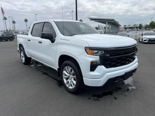 Summit White 2023 Chevrolet Silverado 1500 Custom