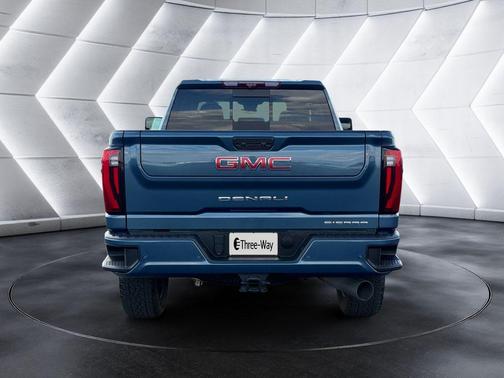 Metallic 2024 GMC Sierra 2500 Denali