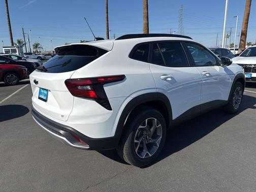 Summit White 2026 Chevrolet Trax LT