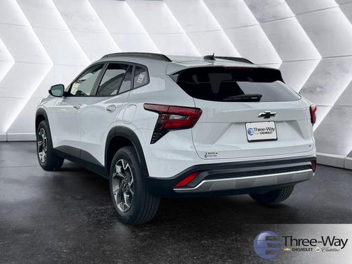 Summit White 2026 Chevrolet Trax LT