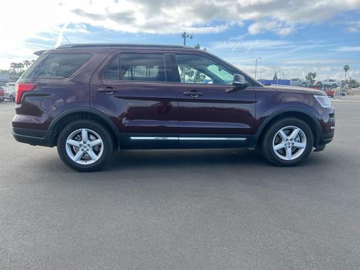 Burgundy 2019 Ford Explorer XLT