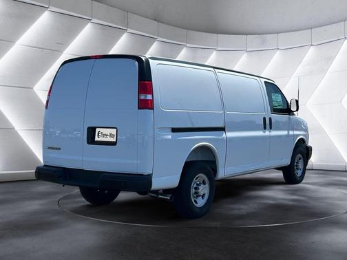Summit White 2026 Chevrolet Express 2500 Work Van