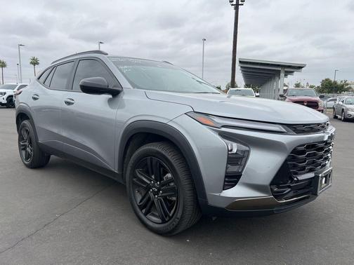 Sterling Gray Metallic 2025 Chevrolet Trax ACTIV