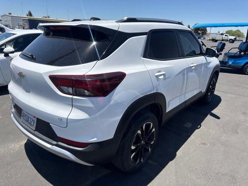 Summit White 2022 Chevrolet Trailblazer LT