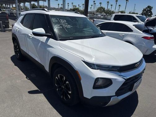 Summit White 2022 Chevrolet Trailblazer LT