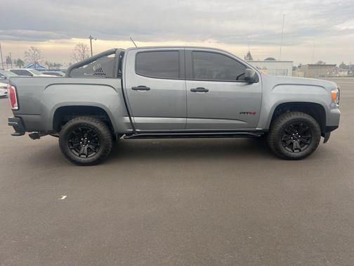 2022 GMC Canyon AT4 w/Cloth
