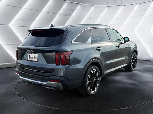 Gravity Gray 2024 Kia Sorento EX