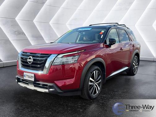 2023 Nissan Pathfinder Platinum