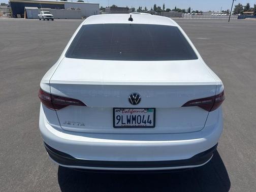 Pure White 2024 Volkswagen Jetta 1.5T Sport