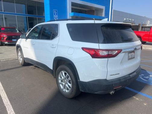 2020 Chevrolet Traverse LT Cloth