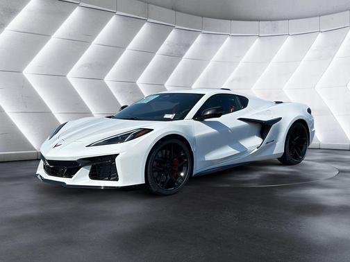 Arctic White 2026 Chevrolet Corvette Z06
