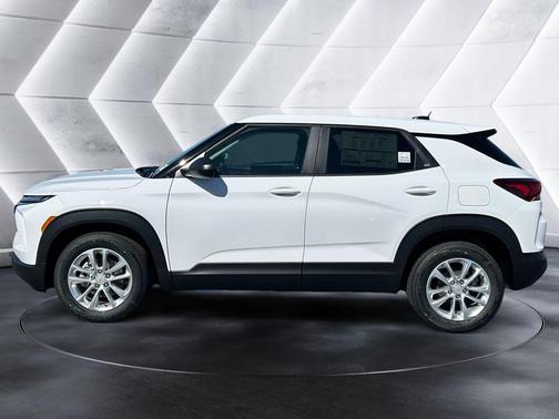 Summit White 2026 Chevrolet Trailblazer LS