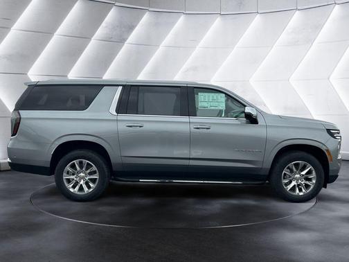 Sterling Gray Metallic 2026 Chevrolet Suburban Premier