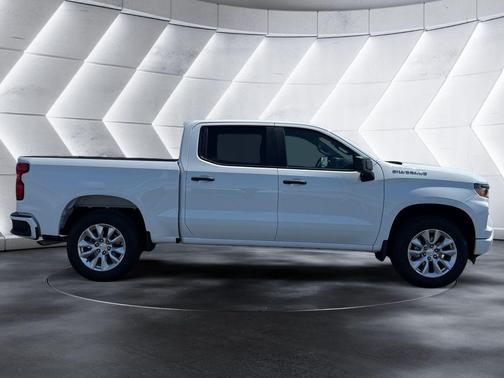 Summit White 2023 Chevrolet Silverado 1500 Custom
