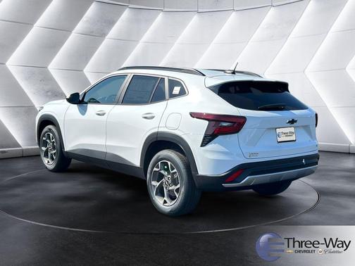 Summit White 2026 Chevrolet Trax LT
