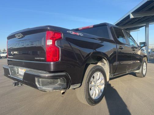 2022 Chevrolet Silverado 1500 Custom